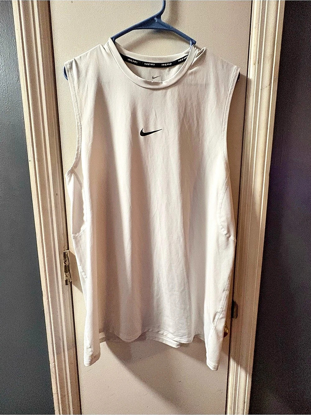 Nike Pro Dri-FIT Men's Tank Dri-FIT Tank Muscle Tee White Large